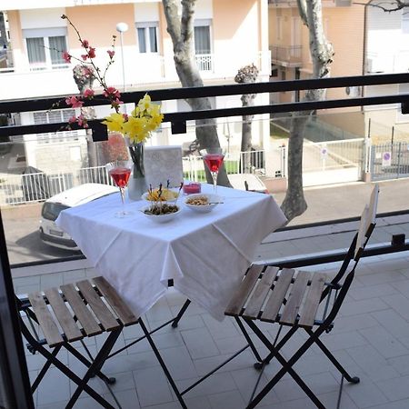 Hotel Abay Rimini Exterior photo
