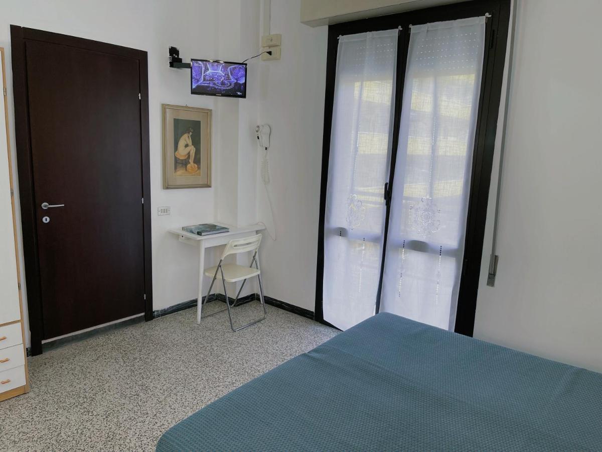 Hotel Abay Rimini Exterior photo