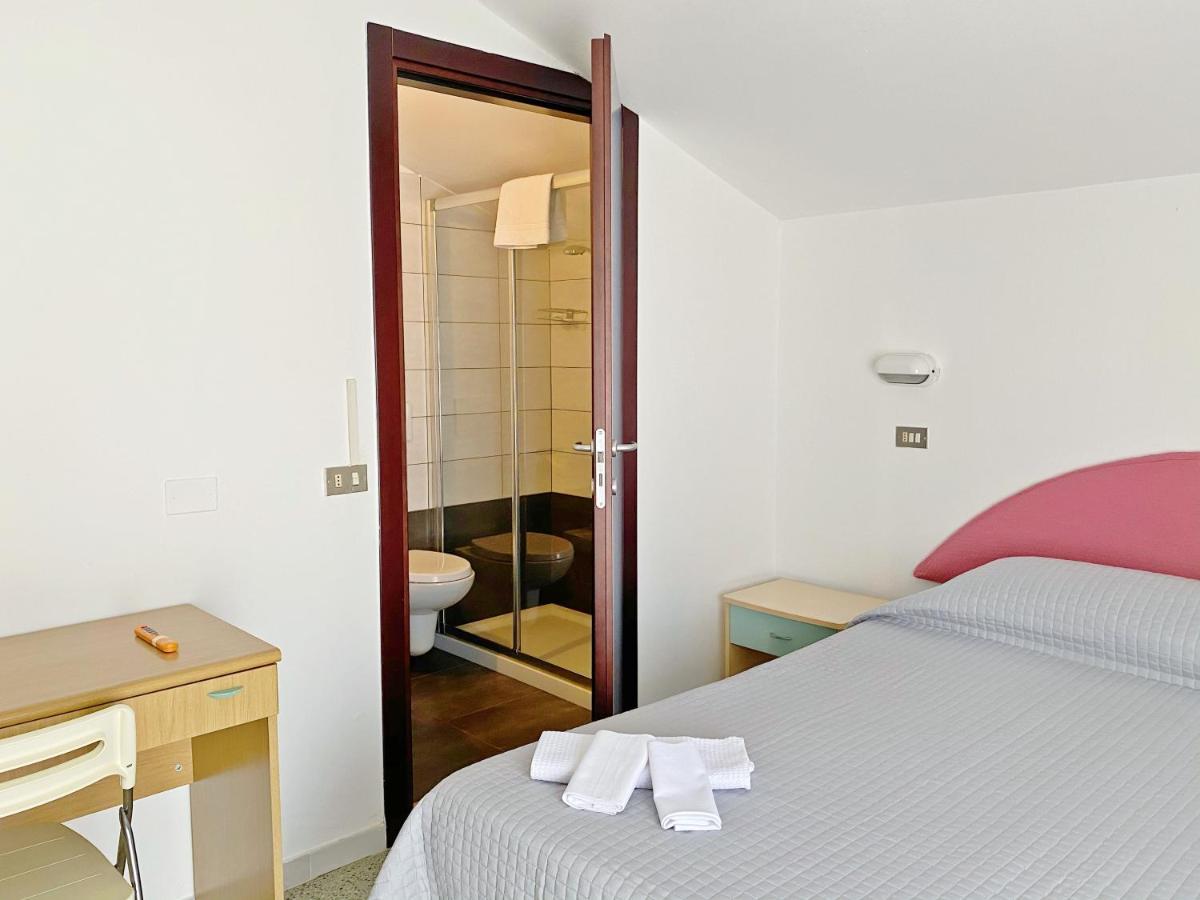 Hotel Abay Rimini Exterior photo